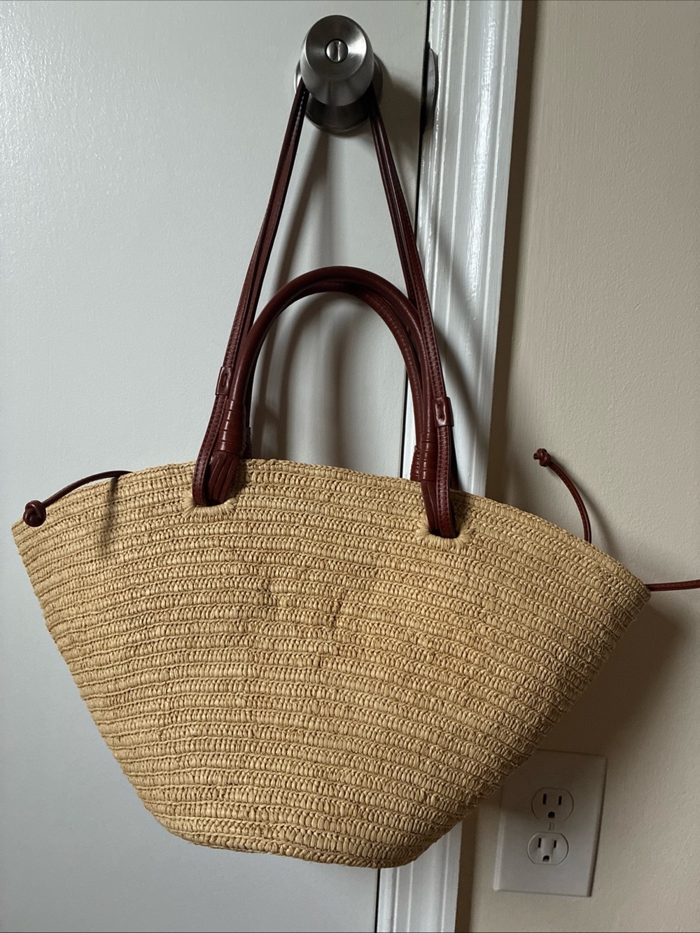 Sezane Justine basket bag natural raffia - Picture 3 of 11